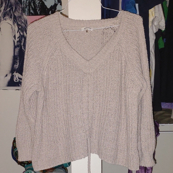 Miracle Sweaters - ☃️ Miracle Women's V-Neck Sweater - Light Beige